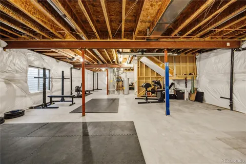 a view of a storage & utility room with washer and dryer