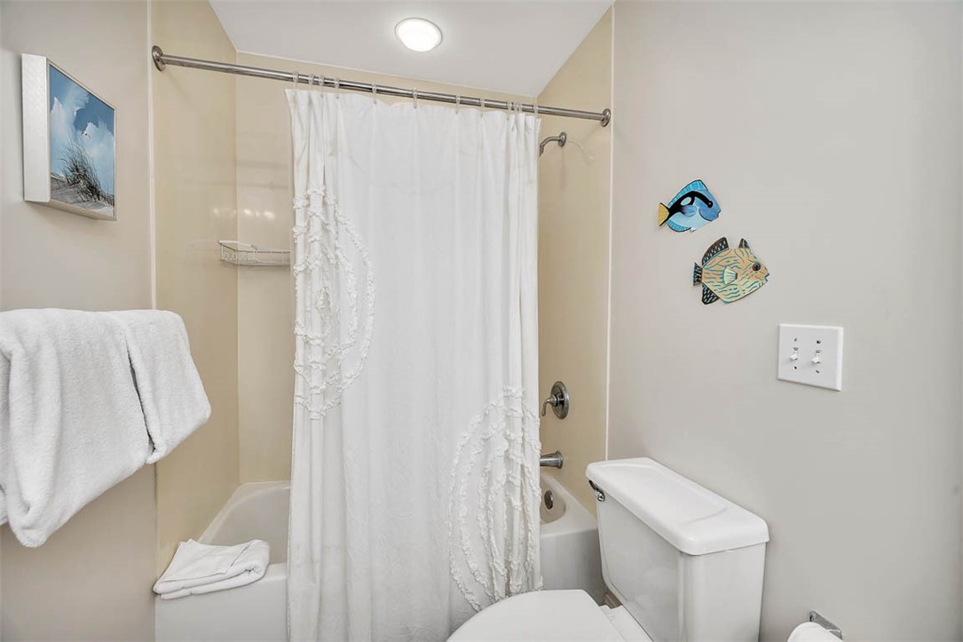 1400 Ocean Boulevard, Unit 219 St. Simons Island, GA 31522 - Photo 13 of 34 Full Bath #2