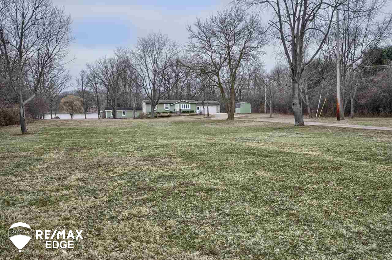 3320 East Pierson Road Flint, MI 48506 - Photo 4 of 40