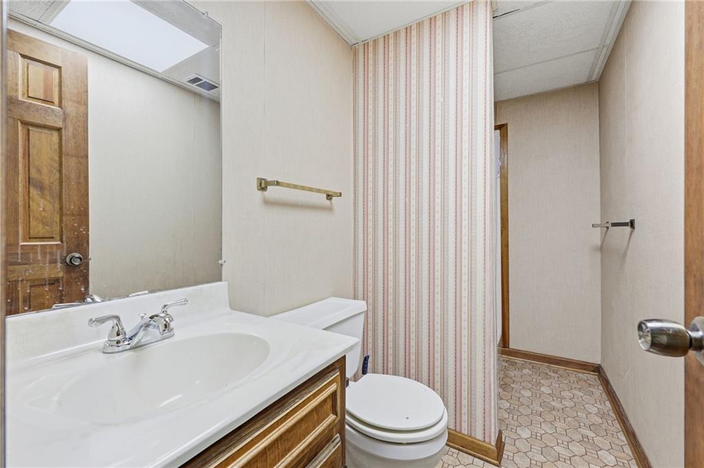 1582 Riverside Drive Gainesville, GA 30501 - Photo 30 of 33