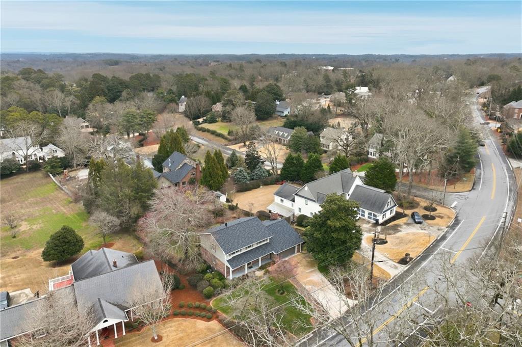 1582 Riverside Drive Gainesville, GA 30501 - Photo 5 of 33