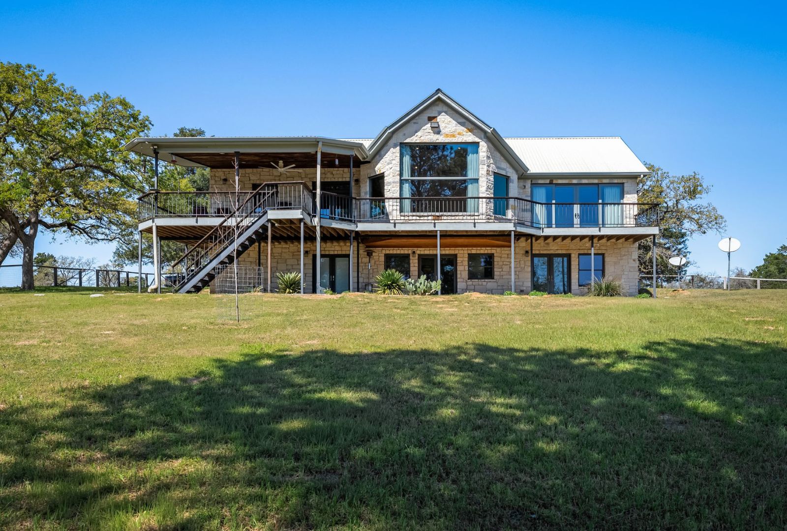 490 John Craft Road Red Rock, TX 78662 - Photo 2 of 40