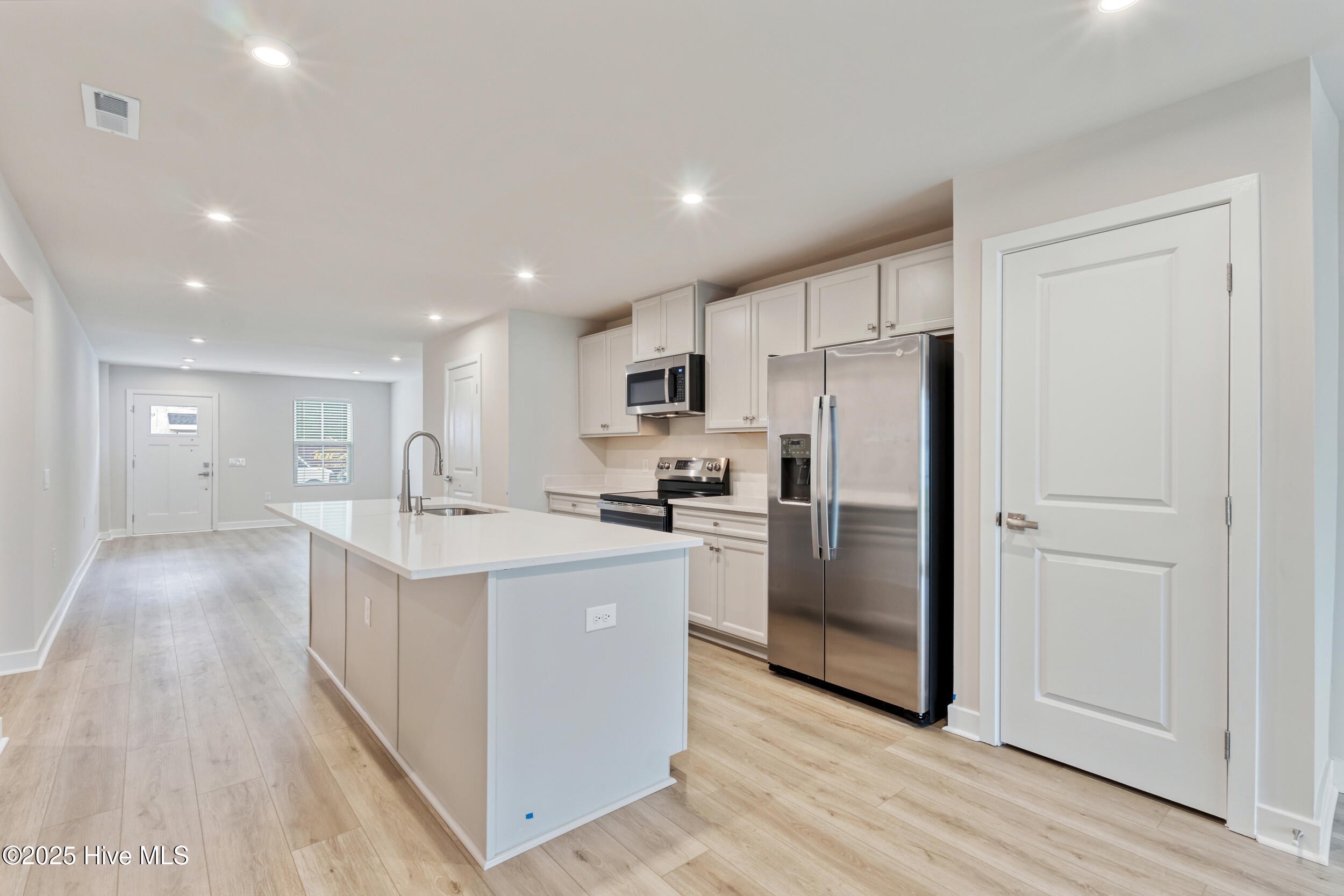 2084 Parow Lane Northwest, Unit E Ash, NC 28420 - Photo 11 of 32 11_jms_24