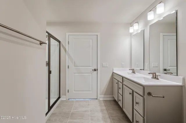 $1,825 | 2084 Parow Lane Northwest, Unit E, Ash, NC 28420