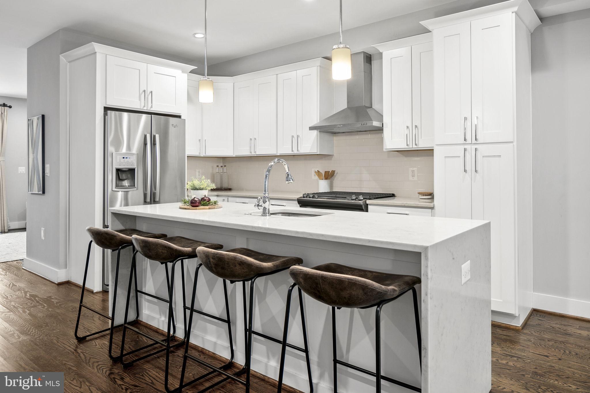 16 T Street Northeast, Unit 1 Washington, DC 20002 - Photo 14 of 48 Fresh white cabinetry