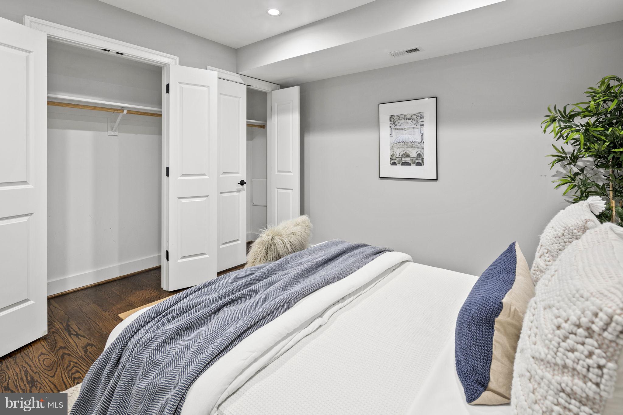 16 T Street Northeast, Unit 1 Washington, DC 20002 - Photo 39 of 48 Or guest suite