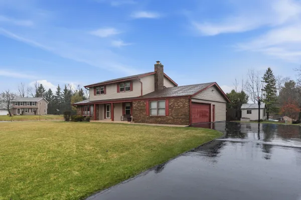 $514,900 | 1326 West Zedler Lane, Mequon, WI 53092