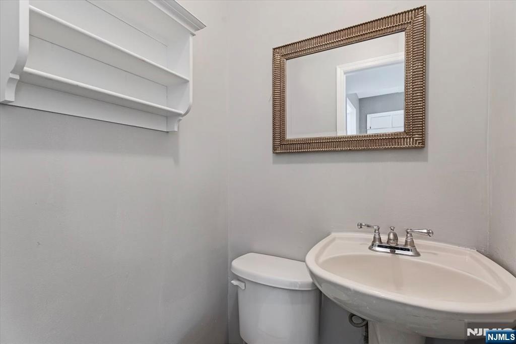 26 Meslar Road Morris Township, NJ 07950 - Photo 13 of 37
