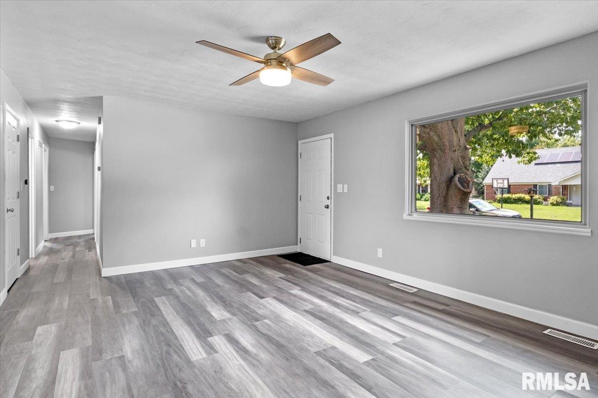 34 Royal Road Springfield, IL 62702 - Photo 6 of 45