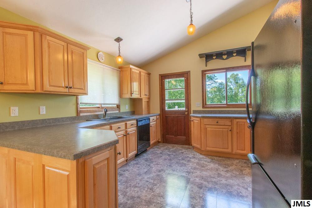 7752 McCain Road Parma, MI 49269 - Photo 6 of 23 Photo 6