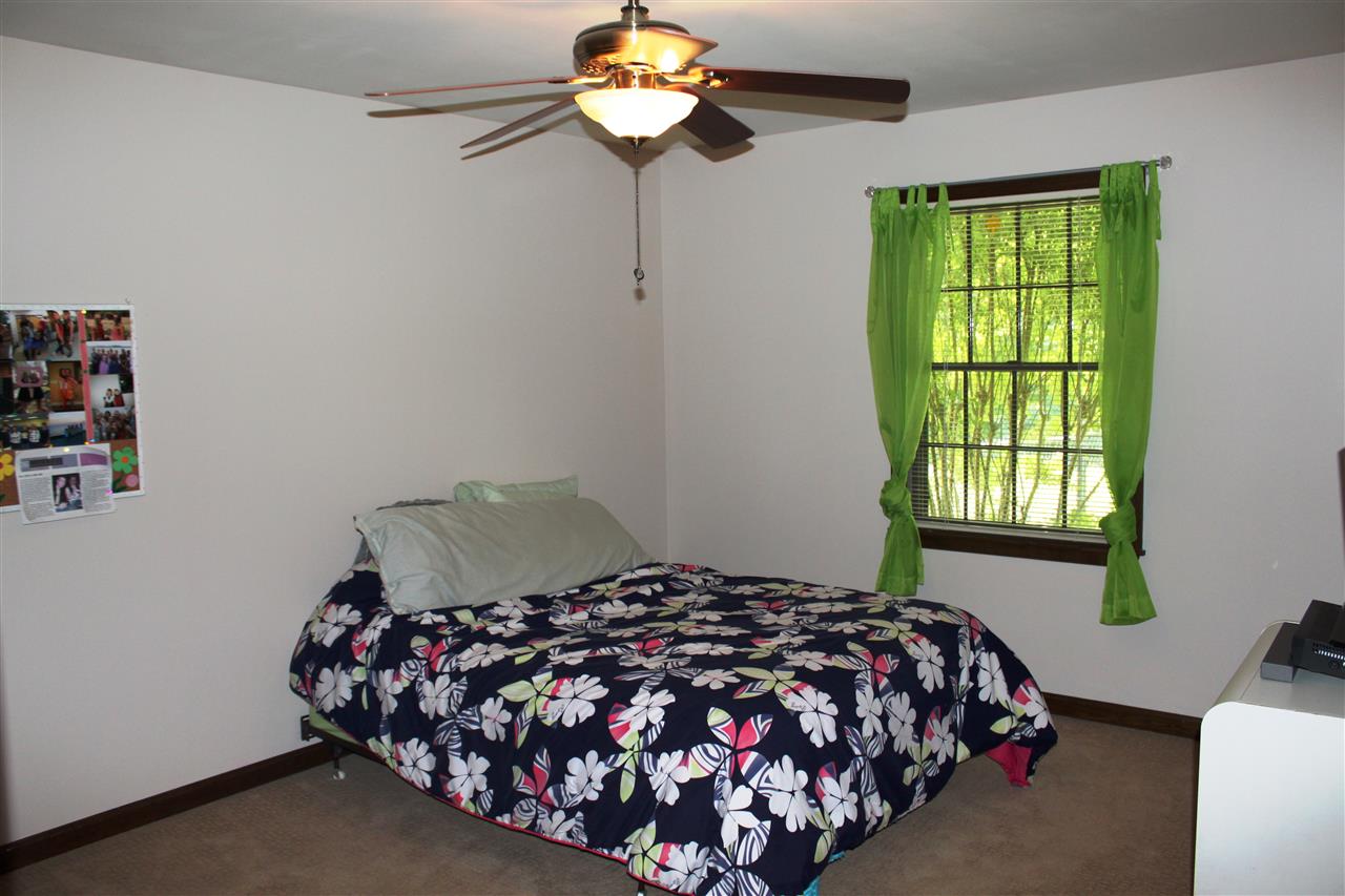 6288 Yankeetown Road Newburgh, IN 47630 - Photo 14 of 26 Gallery Image 14