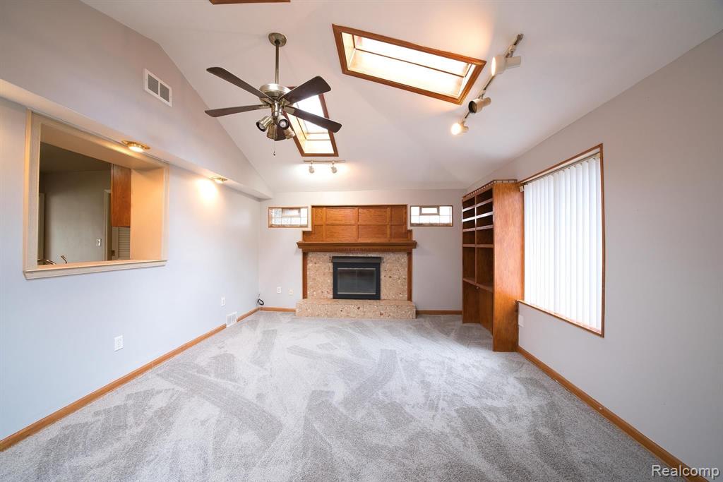 20710 Westhampton Avenue Southfield, MI 48075 - Photo 20 of 30