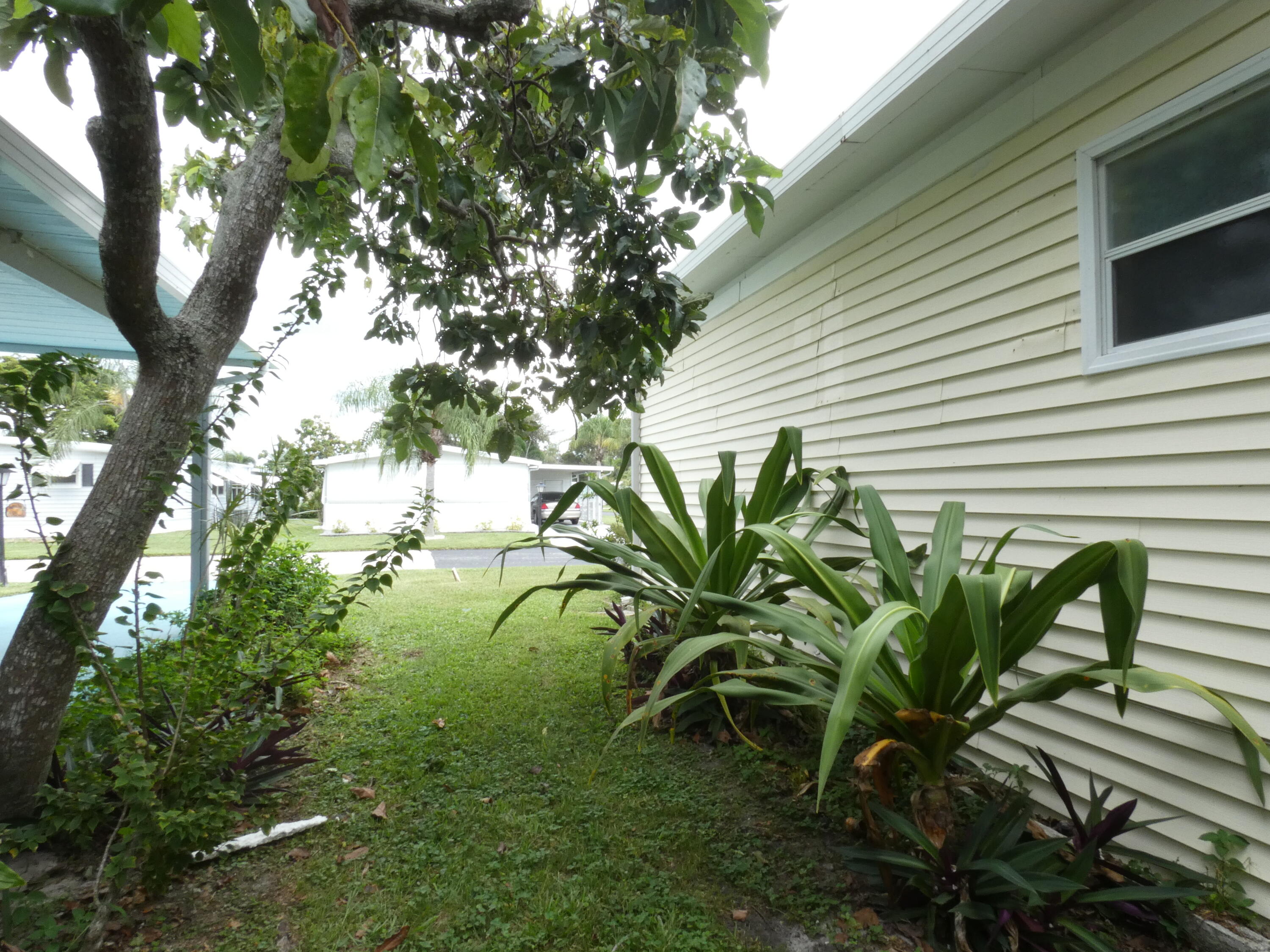 8298 South Street Boca Raton, FL 33433 - Photo 48 of 71 P1030017
