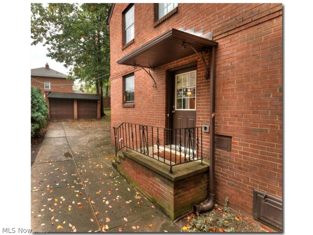 2183 Edgerton Road Cleveland, OH 44118 - Photo 23 of 25 Gallery Image 23
