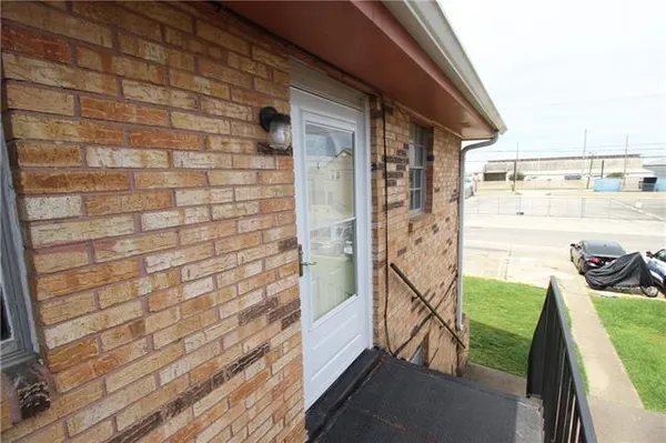 $1,375 | 24 Hickory Avenue, Unit C, Harahan, LA 70123