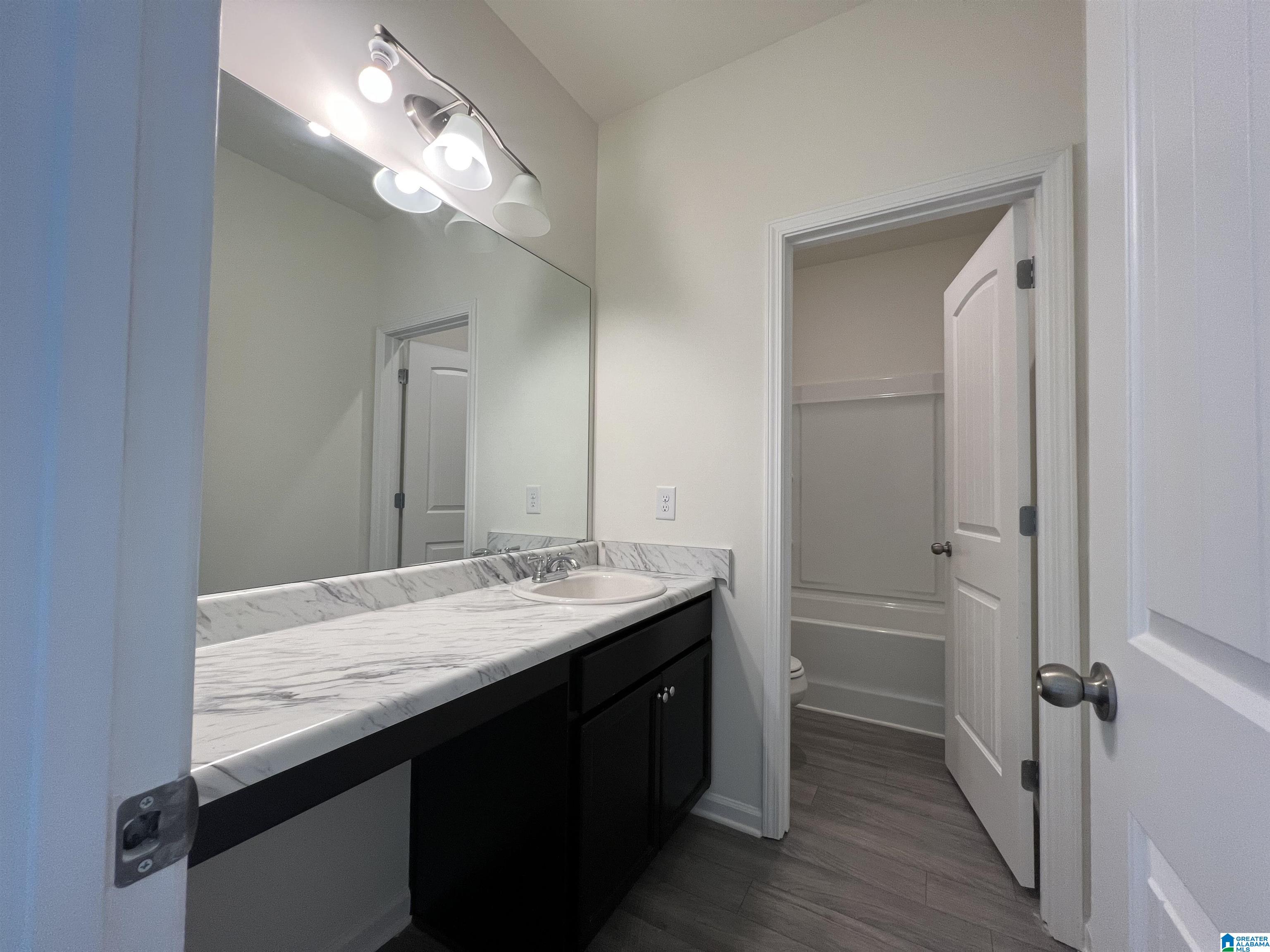 887 Ridgeway Avenue Columbiana, AL 35051 - Photo 15 of 21