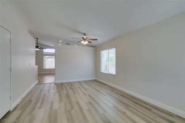 $1,995 | 4816 White Aspen Avenue, Las Vegas, NV 89130