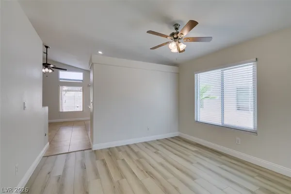 $1,995 | 4816 White Aspen Avenue, Las Vegas, NV 89130