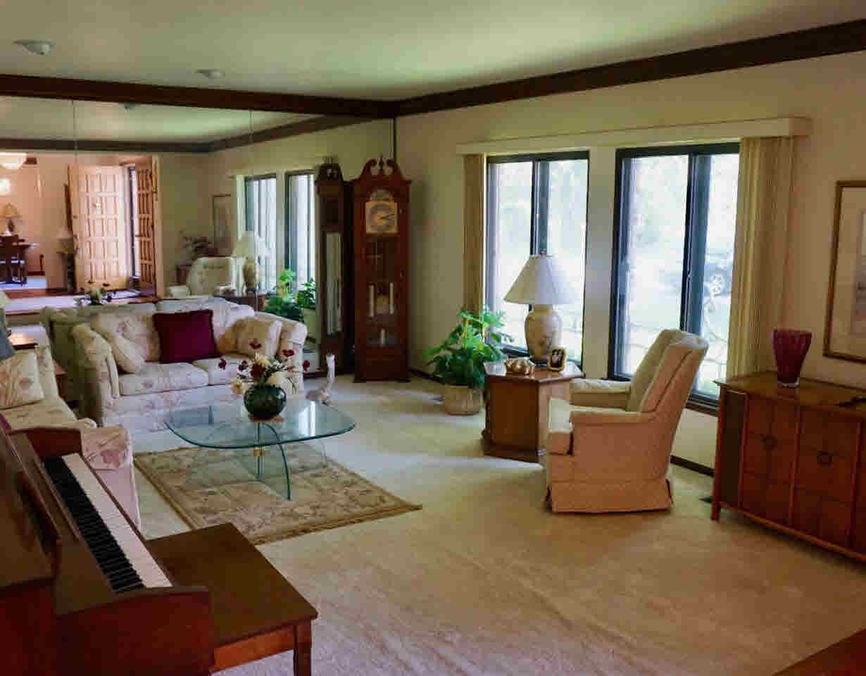 6176 Kings Shire Road Grand Blanc, MI 48439 - Photo 8 of 27 21320886-7.JPG