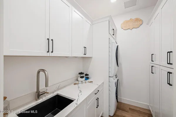 $1,850,000 | 8350 Waxwing Circle, Melbourne, FL 32940