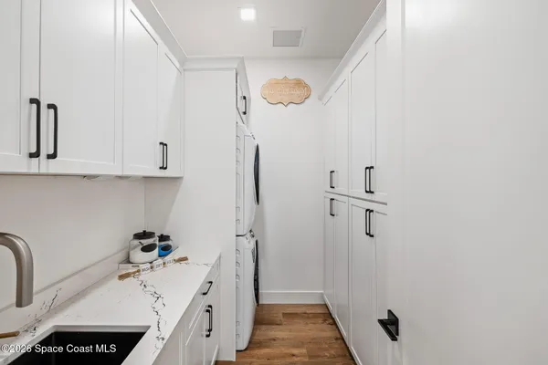 $1,850,000 | 8350 Waxwing Circle, Melbourne, FL 32940