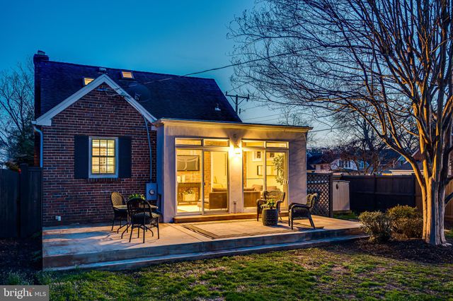 $1,216,000 | 100 East Maple Street, Alexandria, VA 22301