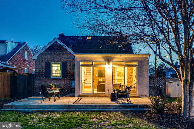 $1,216,000 | 100 East Maple Street, Alexandria, VA 22301