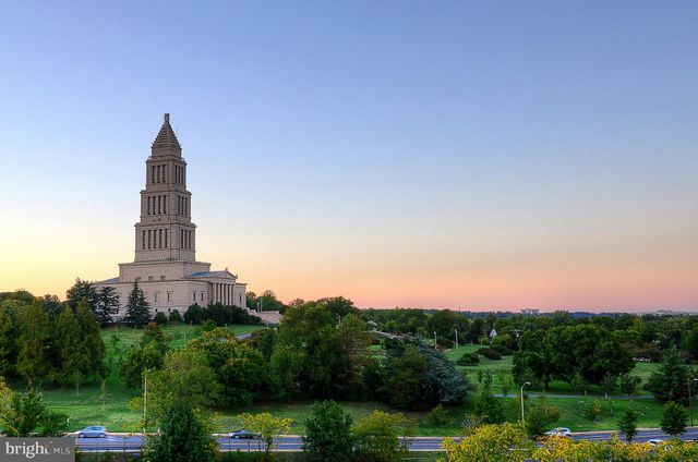 $1,216,000 | 100 East Maple Street, Alexandria, VA 22301