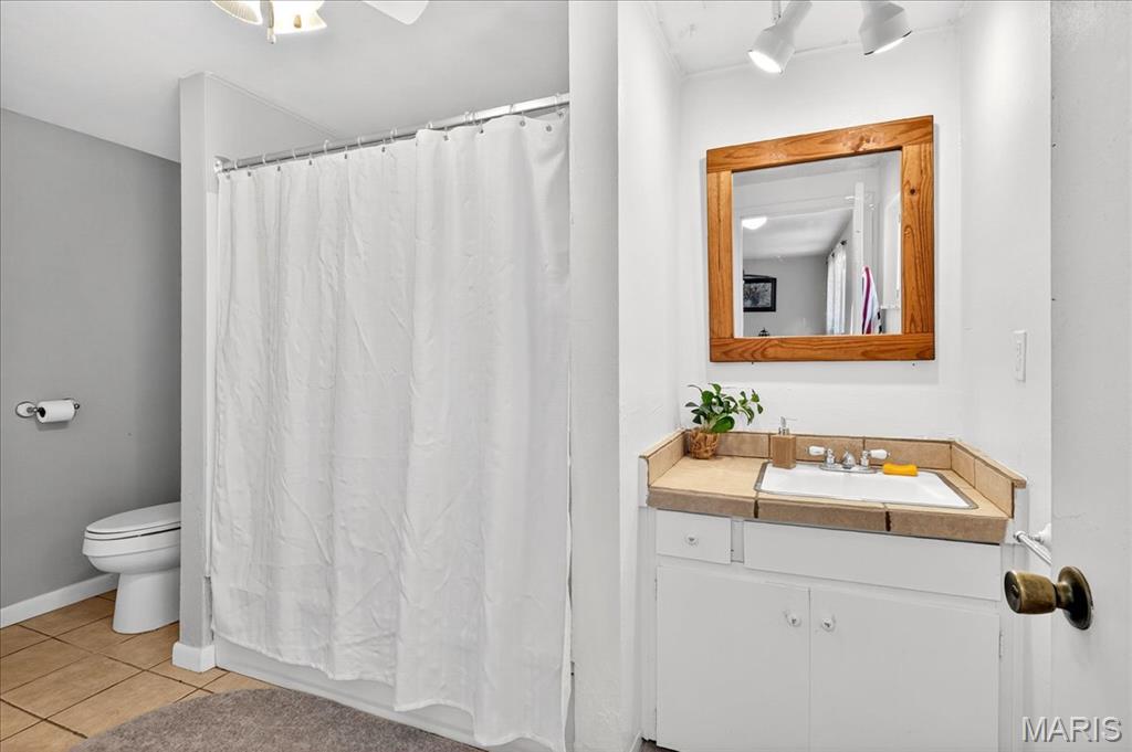 6204 Warren Drive Belleville, IL 62223 - Photo 7 of 15