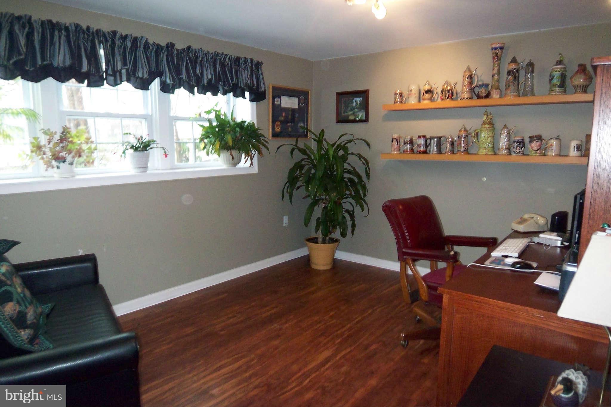 427 Manor Road Arnold, MD 21012 - Photo 15 of 30 Interior (General)