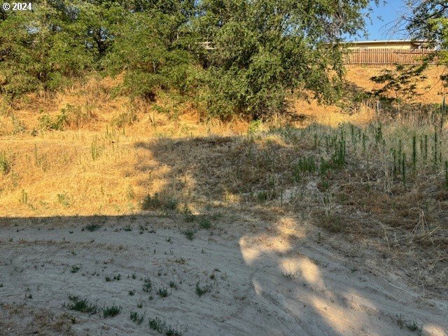 1821 Southwest 44th Street Pendleton, OR 97801 - Photo 24 of 34 a view of open space with wooden fence