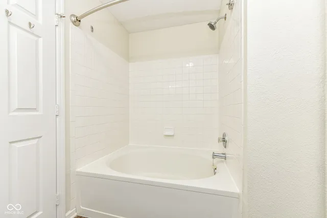 $279,000 | 2271 Hampton Court, Plainfield, IN 46168