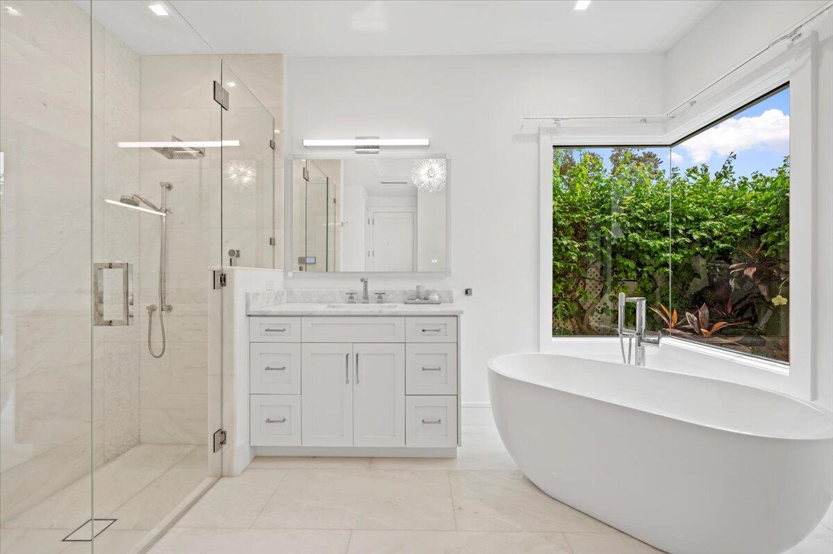 160 Beacon Lane Jupiter Inlet Colony, FL 33469 - Photo 27 of 56 56-LUX4395