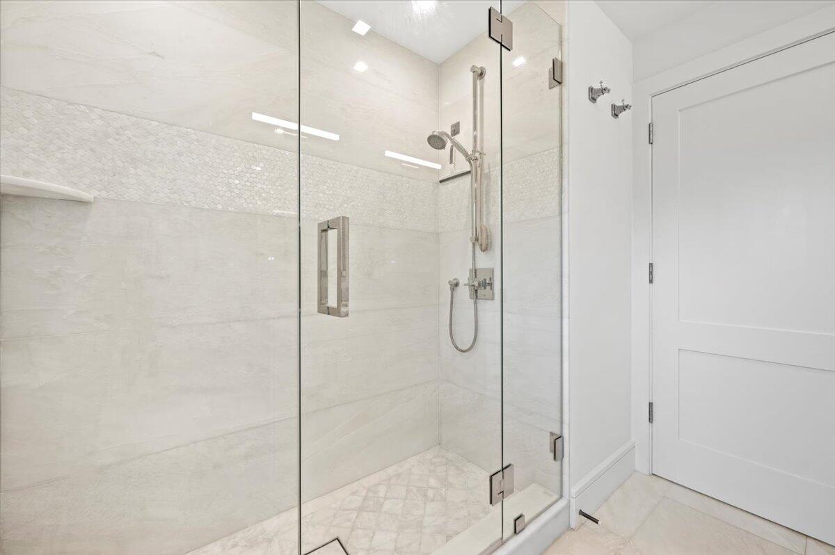 160 Beacon Lane Jupiter Inlet Colony, FL 33469 - Photo 28 of 56 37-LUX4290