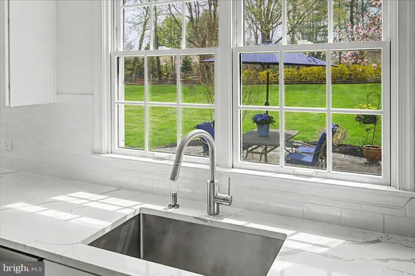 $975,000 | 5693 Cottageville Lane, Doylestown, PA 18902