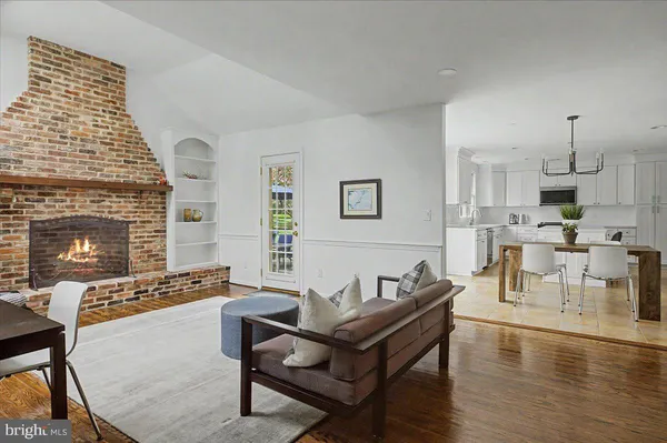 $975,000 | 5693 Cottageville Lane, Doylestown, PA 18902