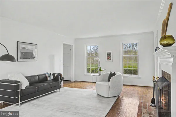 $975,000 | 5693 Cottageville Lane, Doylestown, PA 18902