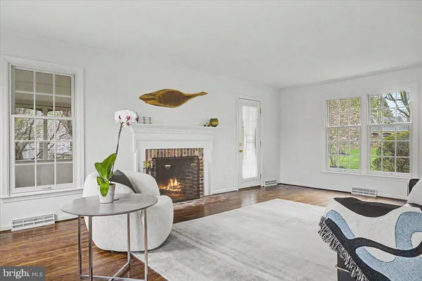 $975,000 | 5693 Cottageville Lane, Doylestown, PA 18902