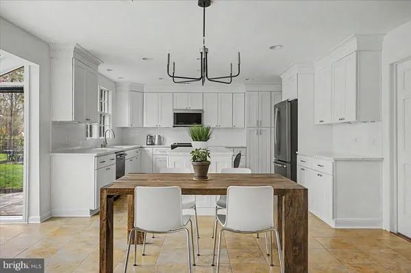 $975,000 | 5693 Cottageville Lane, Doylestown, PA 18902