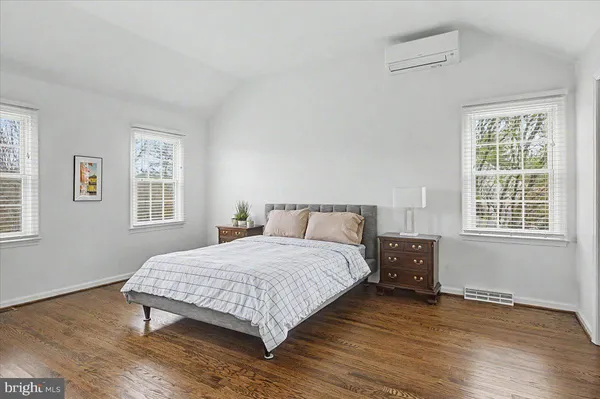 $975,000 | 5693 Cottageville Lane, Doylestown, PA 18902