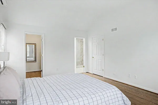 $975,000 | 5693 Cottageville Lane, Doylestown, PA 18902