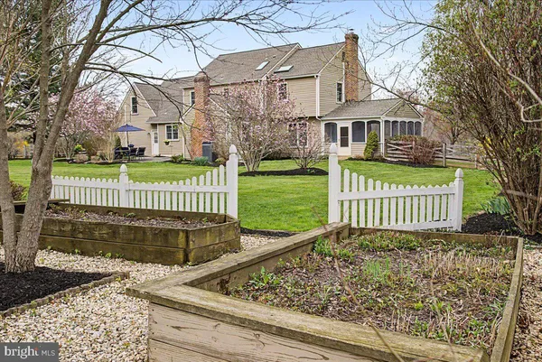 $975,000 | 5693 Cottageville Lane, Doylestown, PA 18902