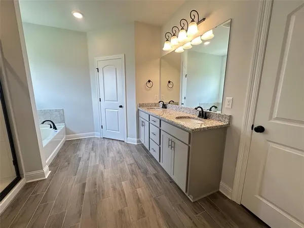 $2,400 | 3847 Joseph Randall Drive, Shreveport, LA 71107