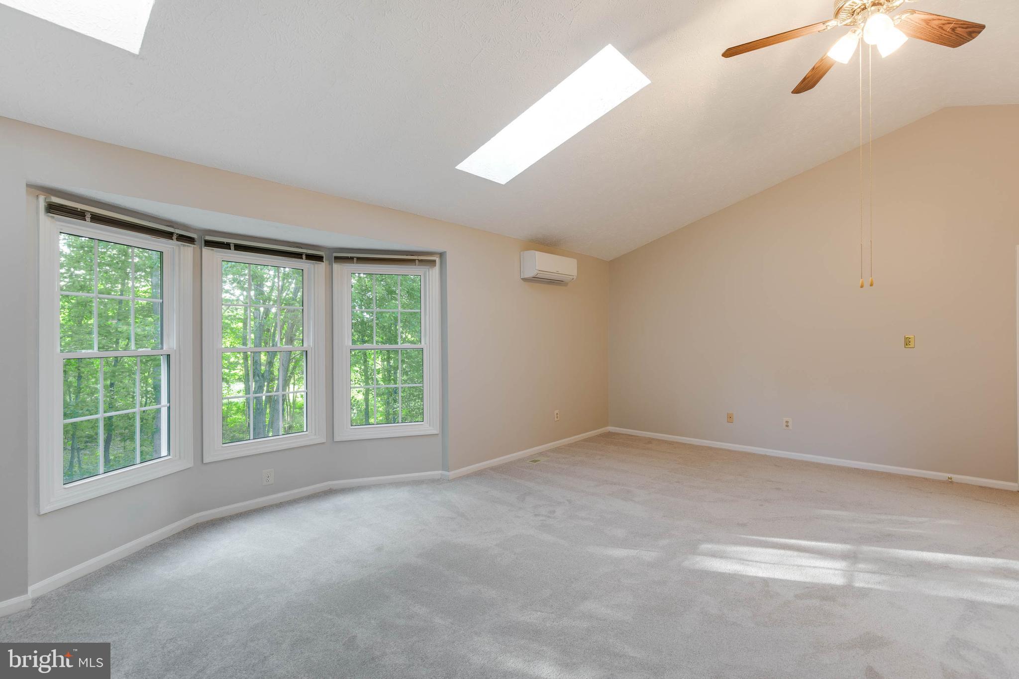 2332 Club Pond Lane Reston, VA 20191 - Photo 18 of 39 Airy and Light Filled Master
