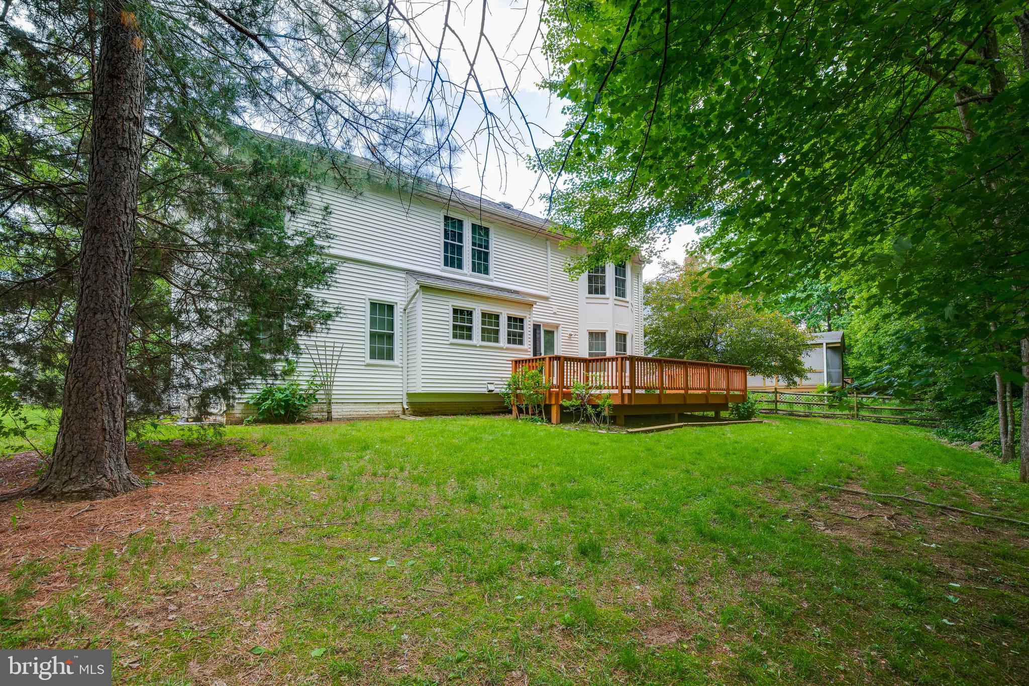 2332 Club Pond Lane Reston, VA 20191 - Photo 38 of 39