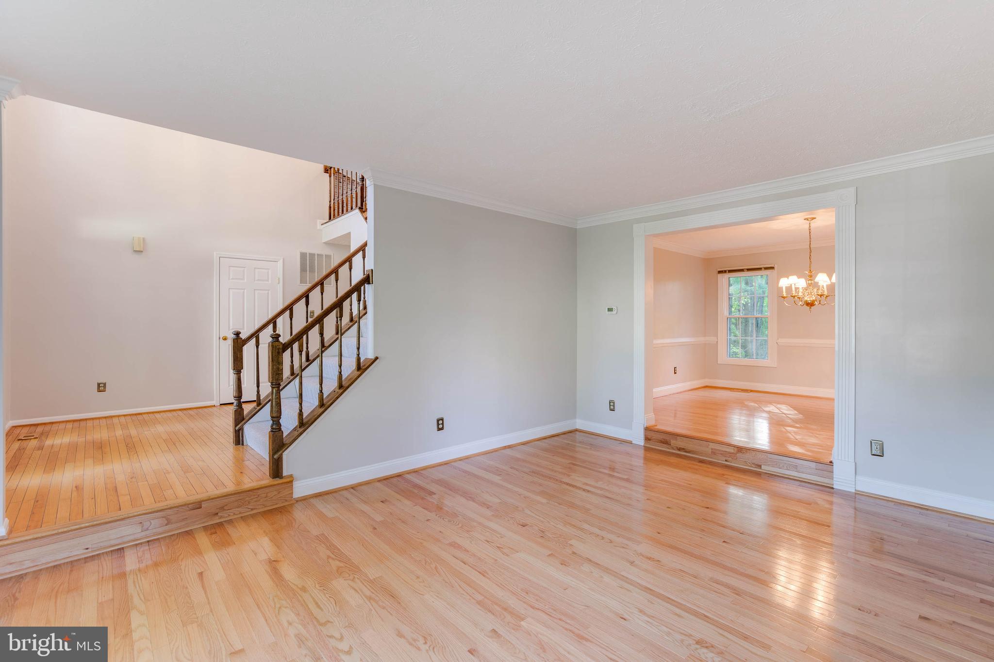 2332 Club Pond Lane Reston, VA 20191 - Photo 5 of 39 Formal Living Room