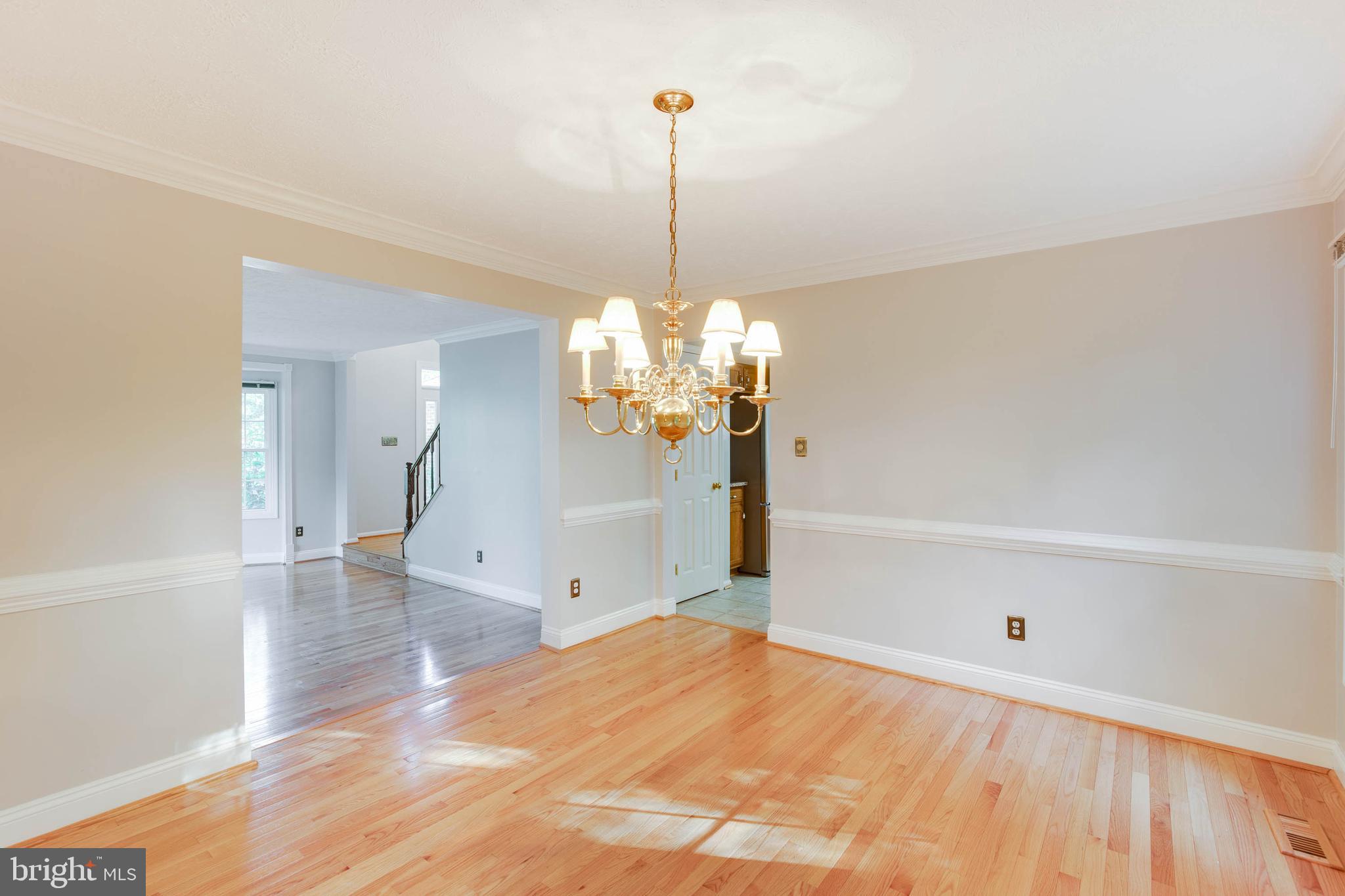 2332 Club Pond Lane Reston, VA 20191 - Photo 6 of 39 Dining Room