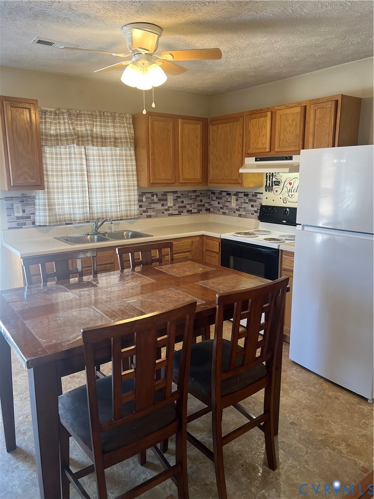 547 Level Green Road St. Stephens Church, VA 23148 - Photo 8 of 27