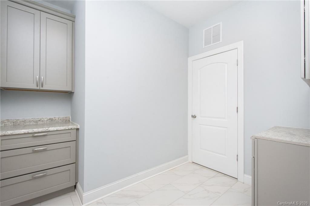 13621 Phillips Road Matthews, NC 28105 - Photo 12 of 33 Gallery Image 12