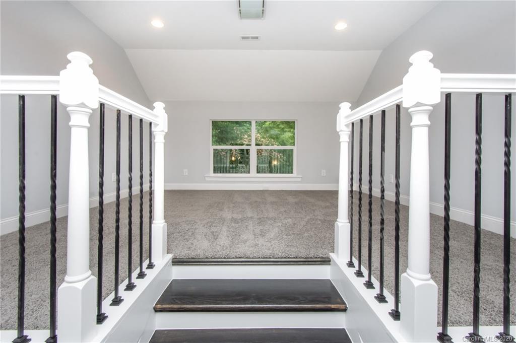 13621 Phillips Road Matthews, NC 28105 - Photo 21 of 33 Gallery Image 21